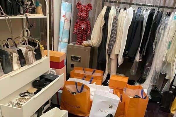 中卫海原县回收一线品牌衣服